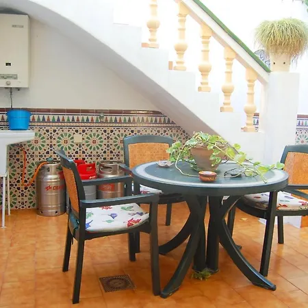 Сasa de vacaciones Hermosa Casa Familiar Con Patio Nerja