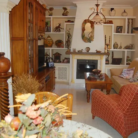 Hermosa Casa Familiar Con Patio * Nerja
